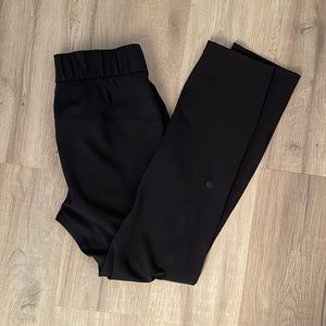 Lululemon On The Fly pants size 4 black